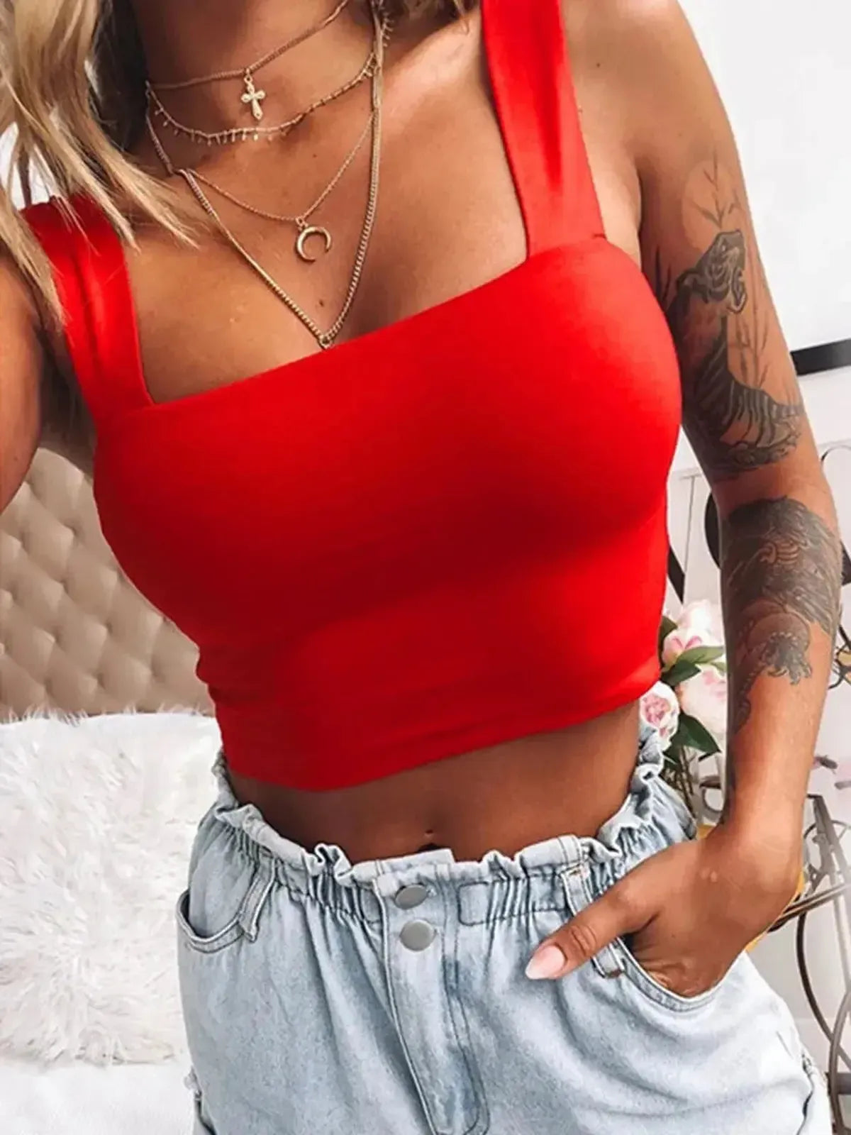 Crop manches courtes au charme épuré et versatile-Saylana