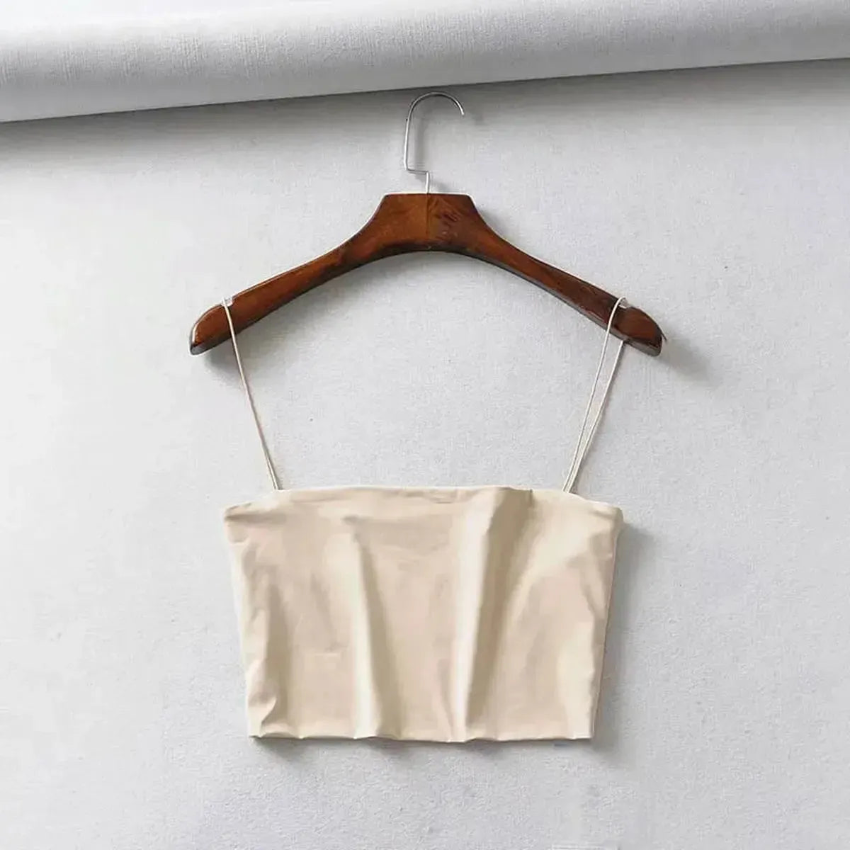 Look estival ajusté au style minimaliste-Saylana