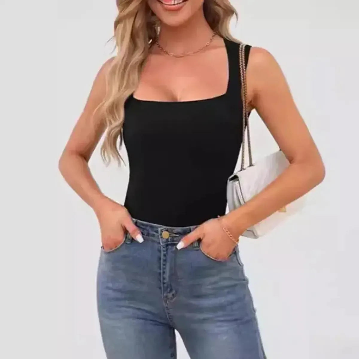 Pièce chic et ajustée pour look urbain affirmé-Saylana