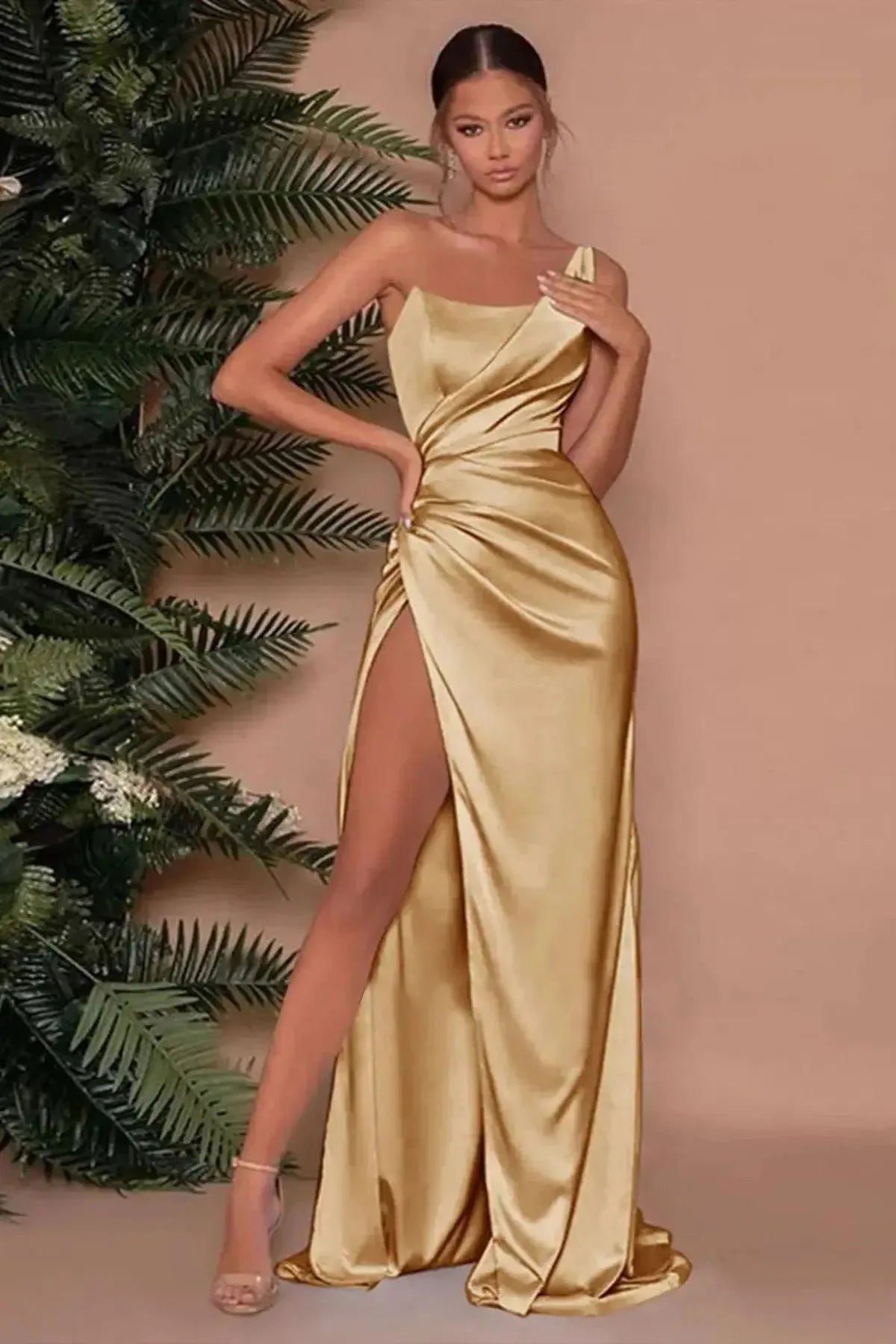 Robe Satin Dorée Épaule Unique-Saylana