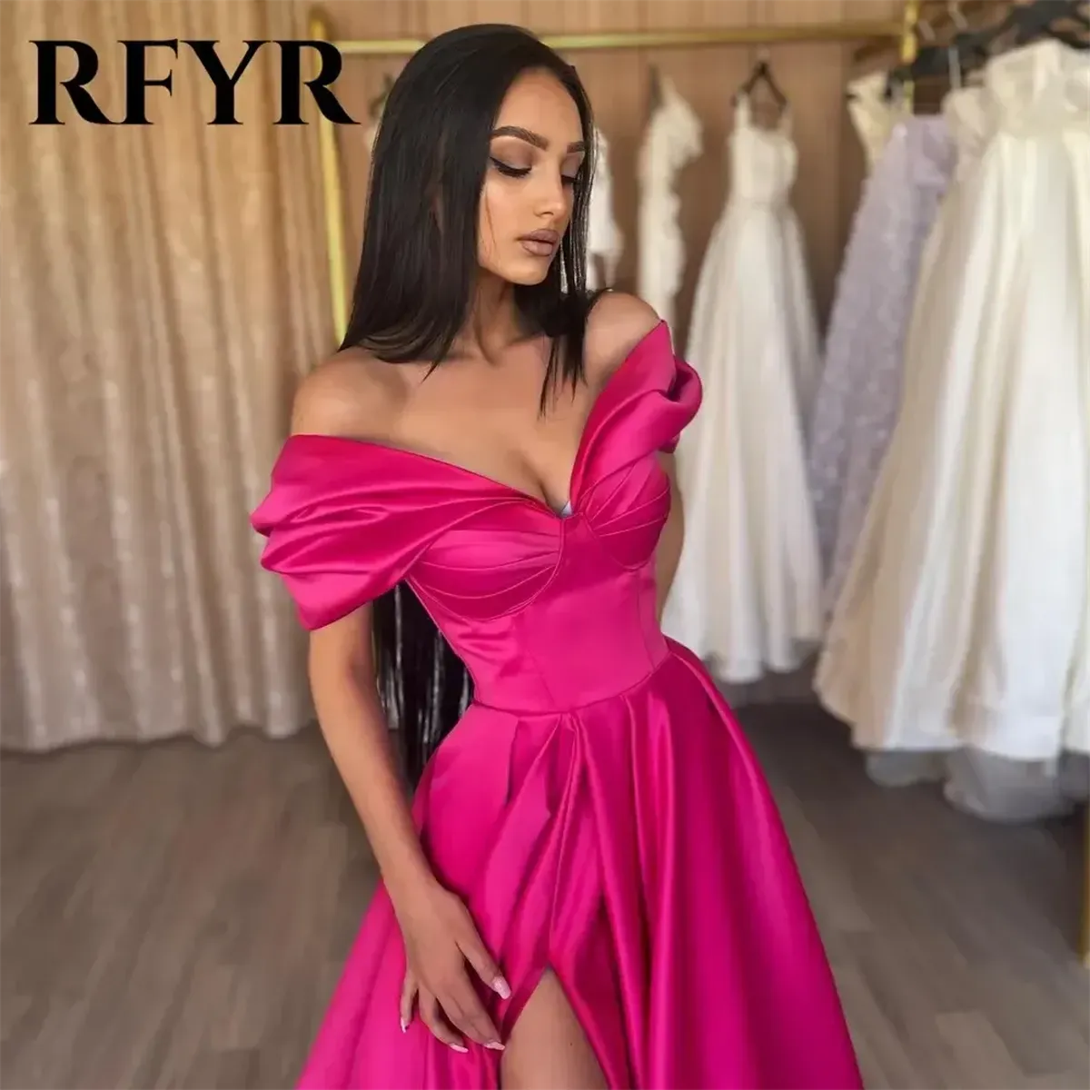 Robe Satinée Fendue Off Shoulder-Saylana