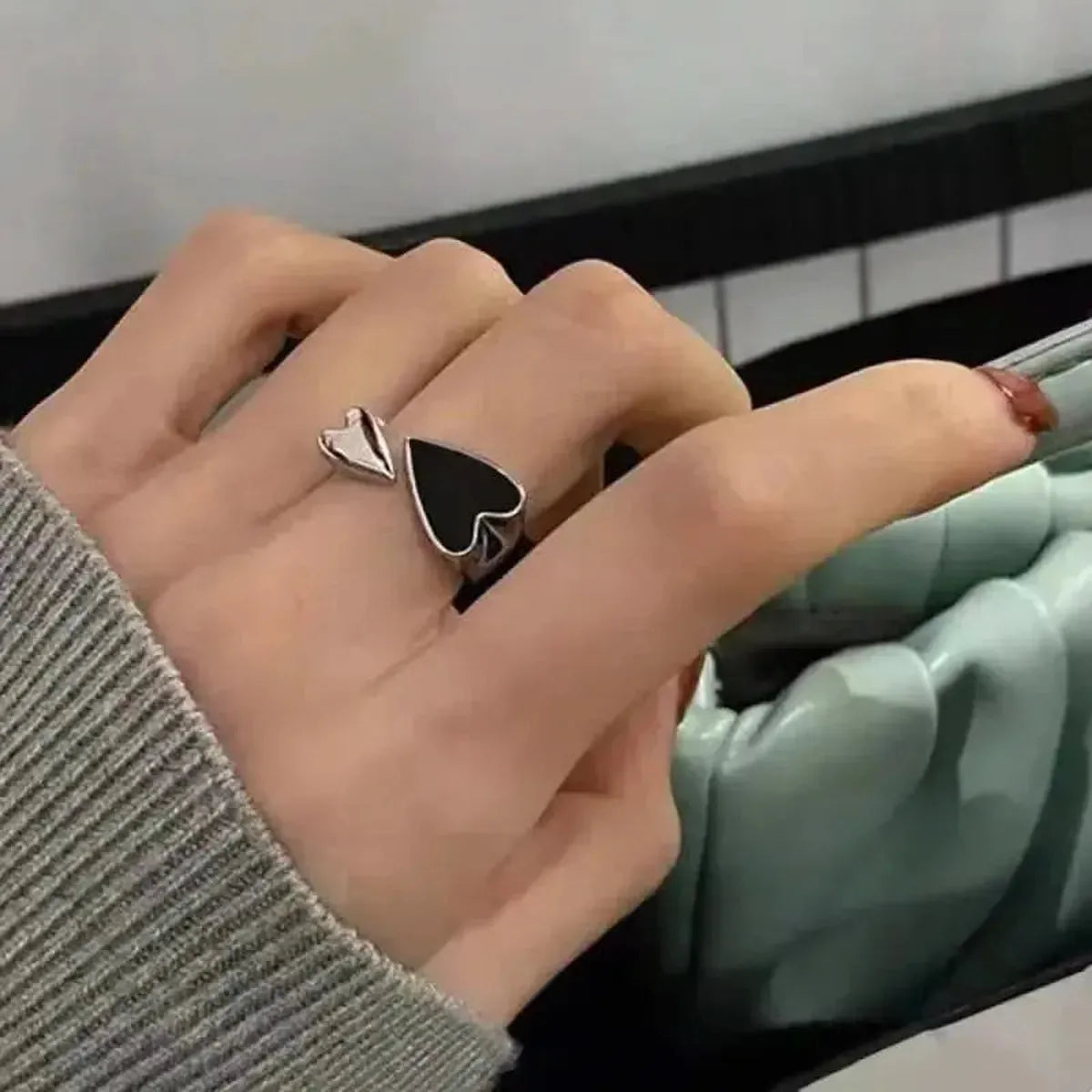 Bague Cœur Noir Bicolore Punk-Saylana
