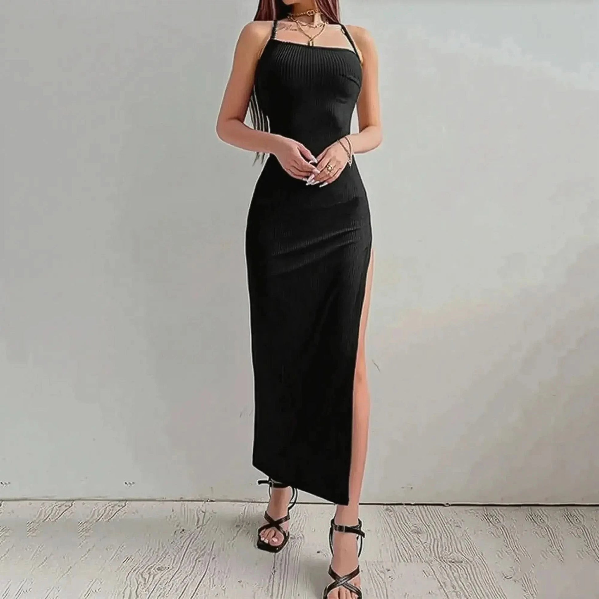 Bodycon & Décolleté Halter - Saylana