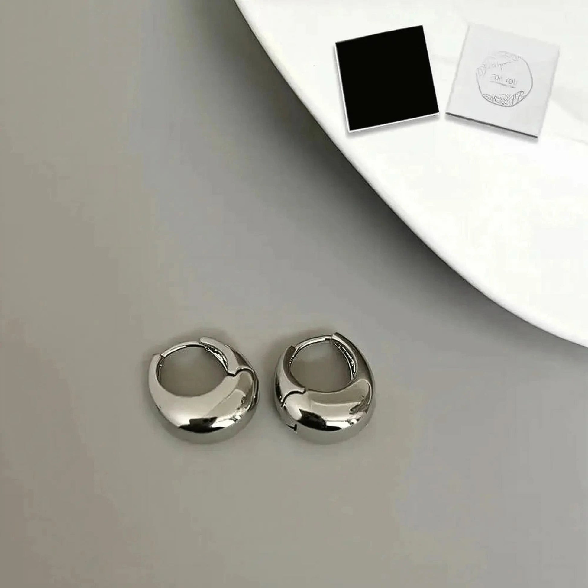 Boucles Élégantes Look Chic & Pro - Saylana