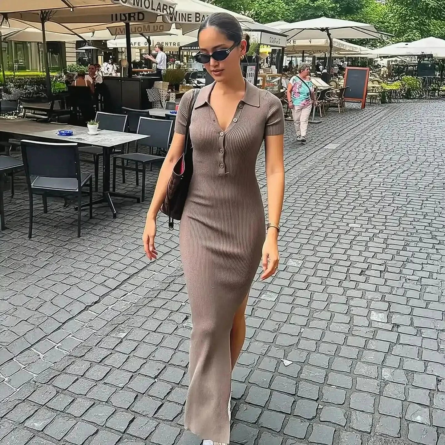 Boutonnée & Cintrée - Saylana