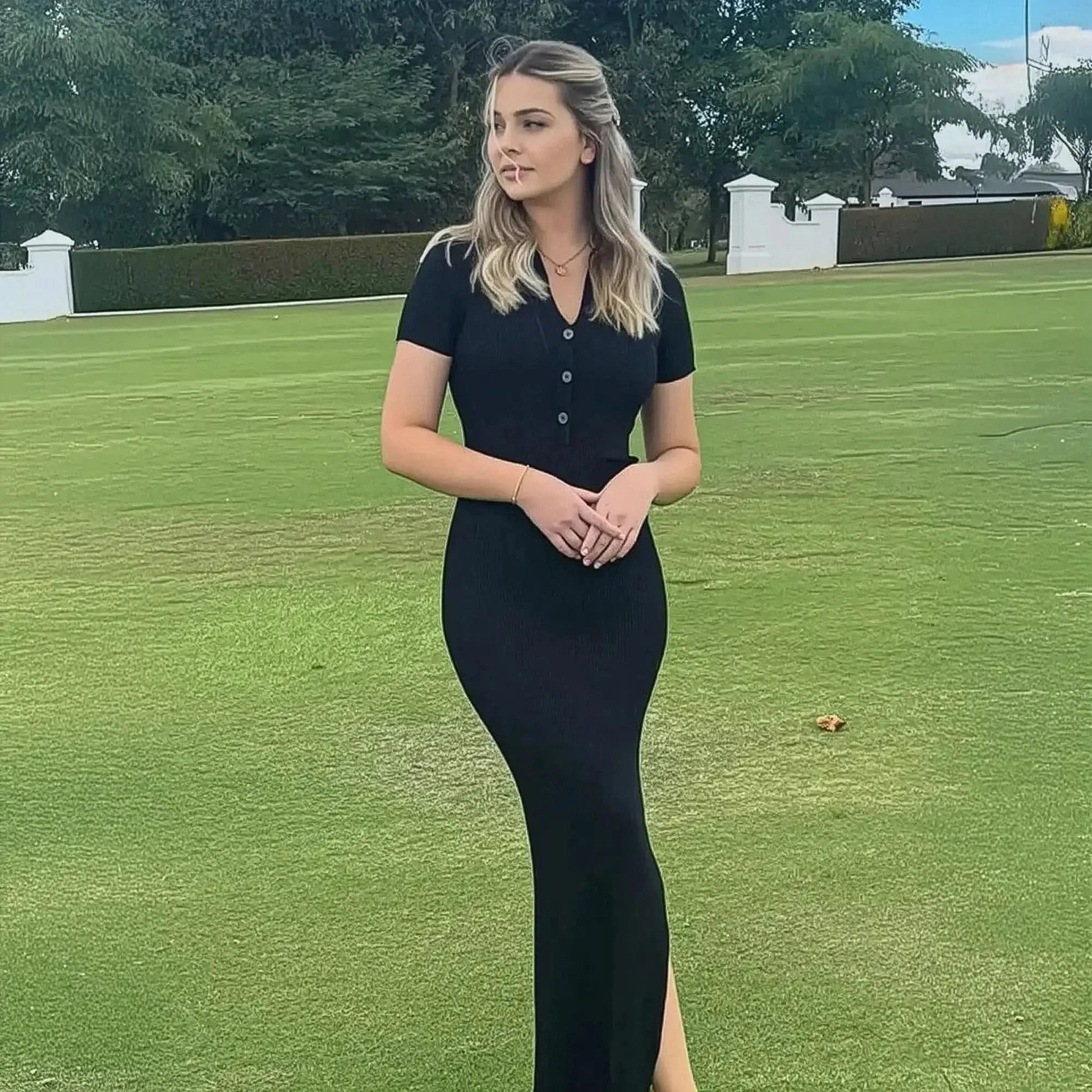 Boutonnée & Cintrée - Saylana