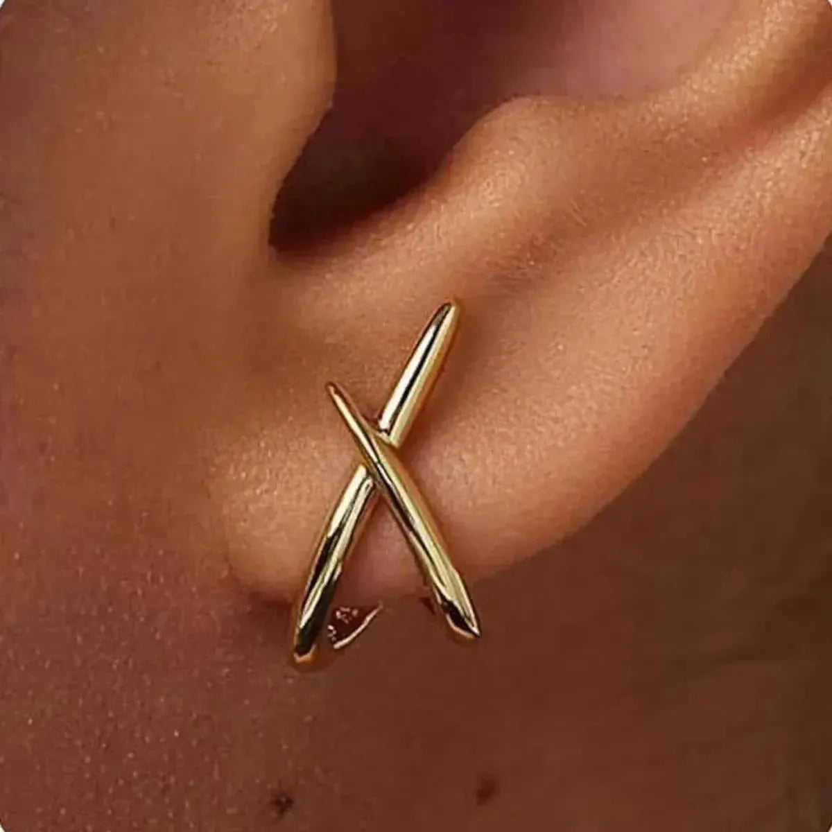 Clous Dorés Croix Minimalistes-Saylana