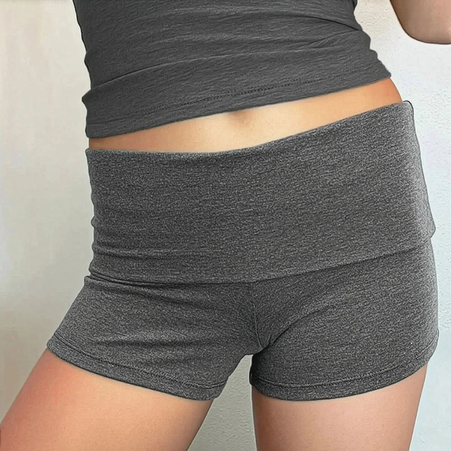 Coupe taille basse repliée pour look chill - Saylana