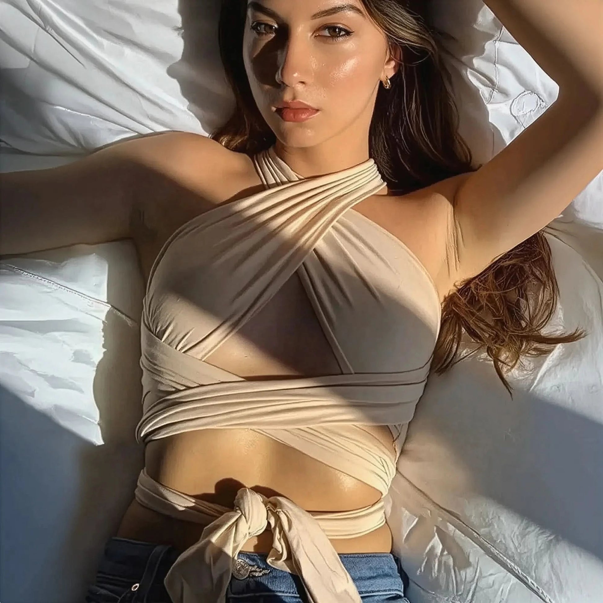 Crop bandage croisé col halter dos nu - Saylana