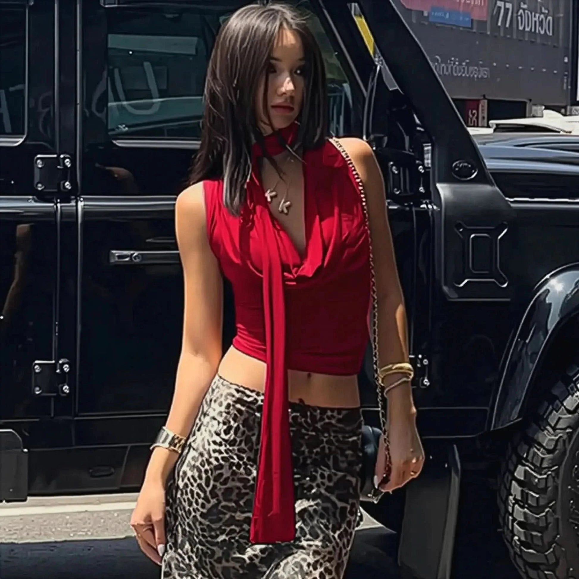 Débardeur sexy à décolleté plongeant et style bandage - Saylana