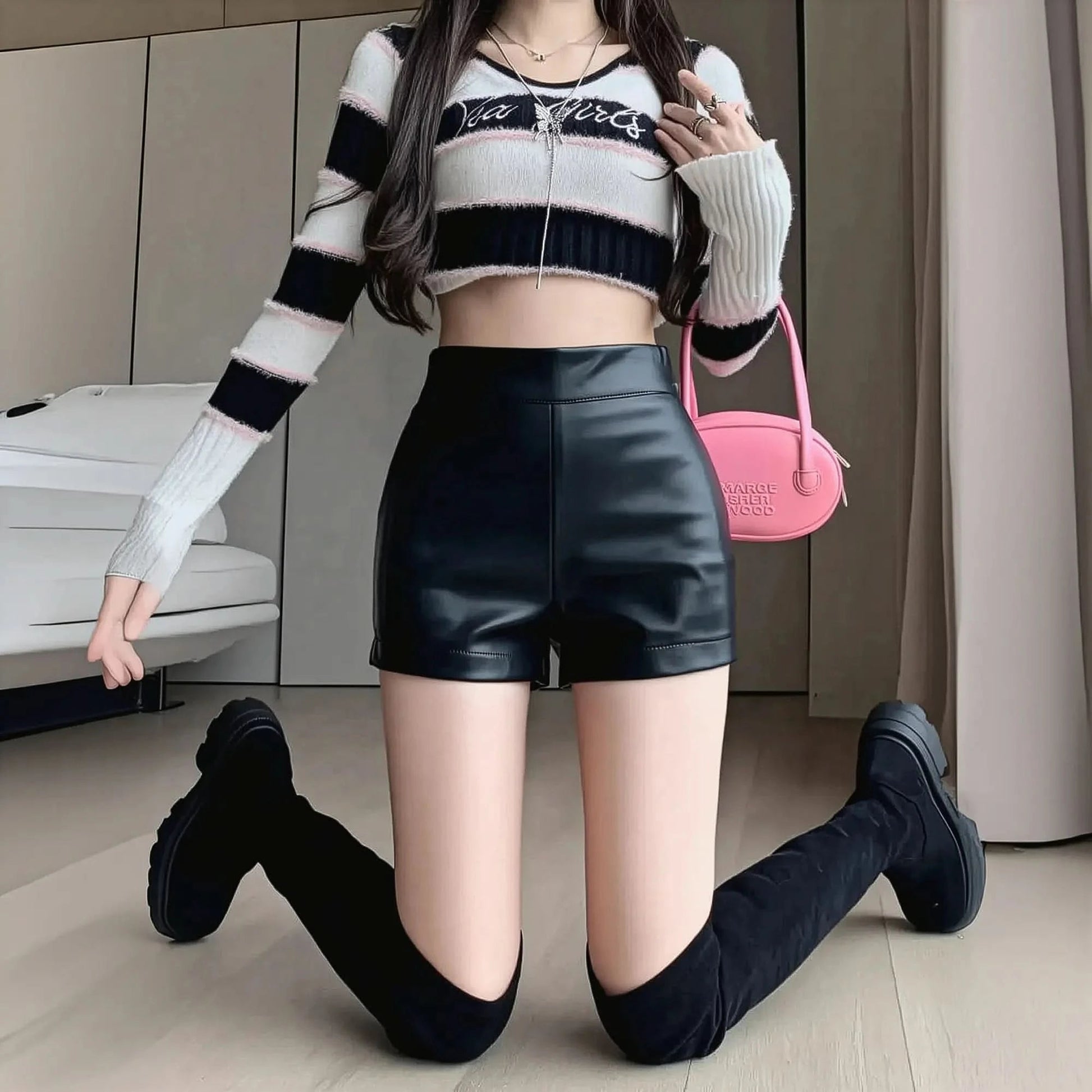 Effet cuir noir taille haute Y2K - Saylana