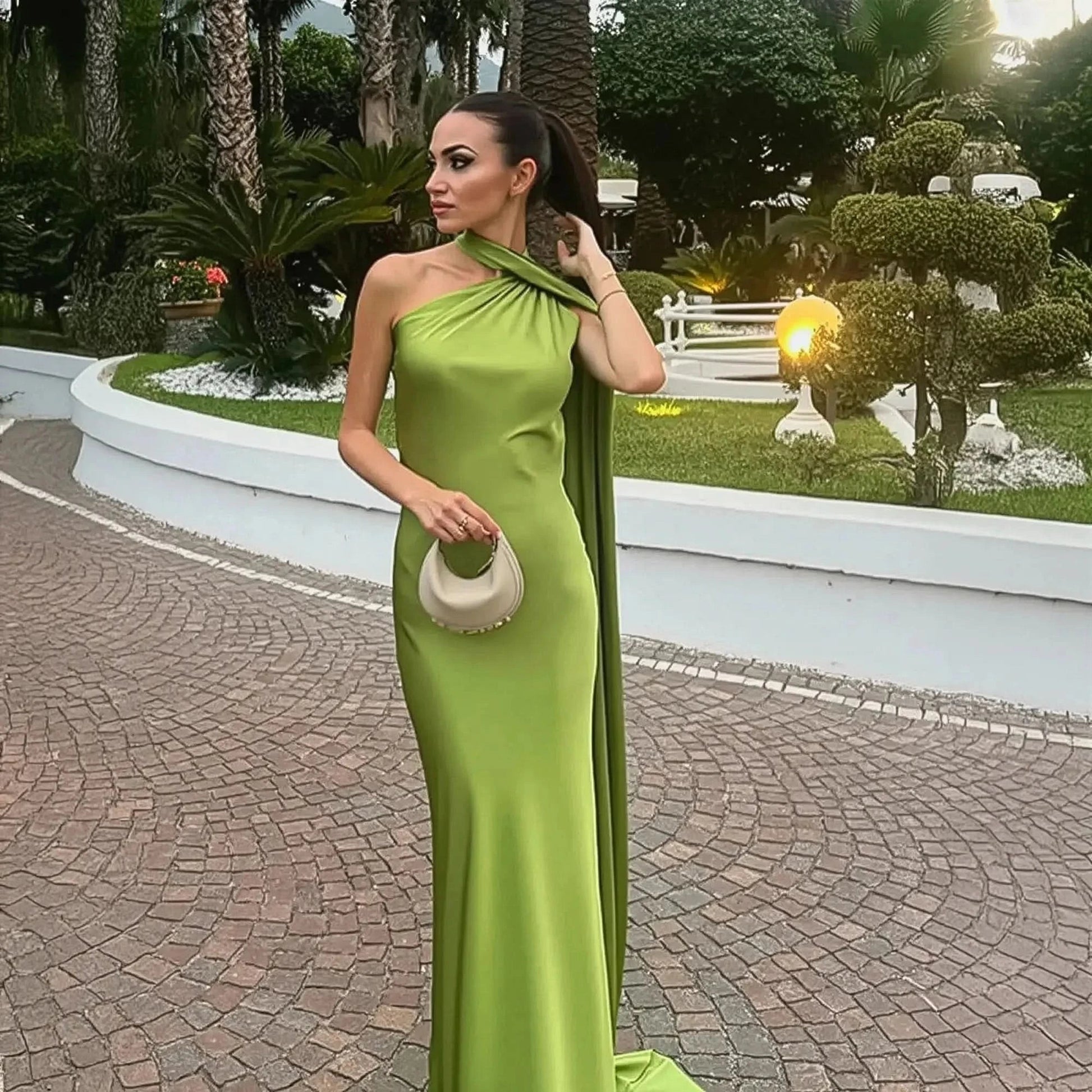 Élégante à Nœud & Dos Nu - Saylana