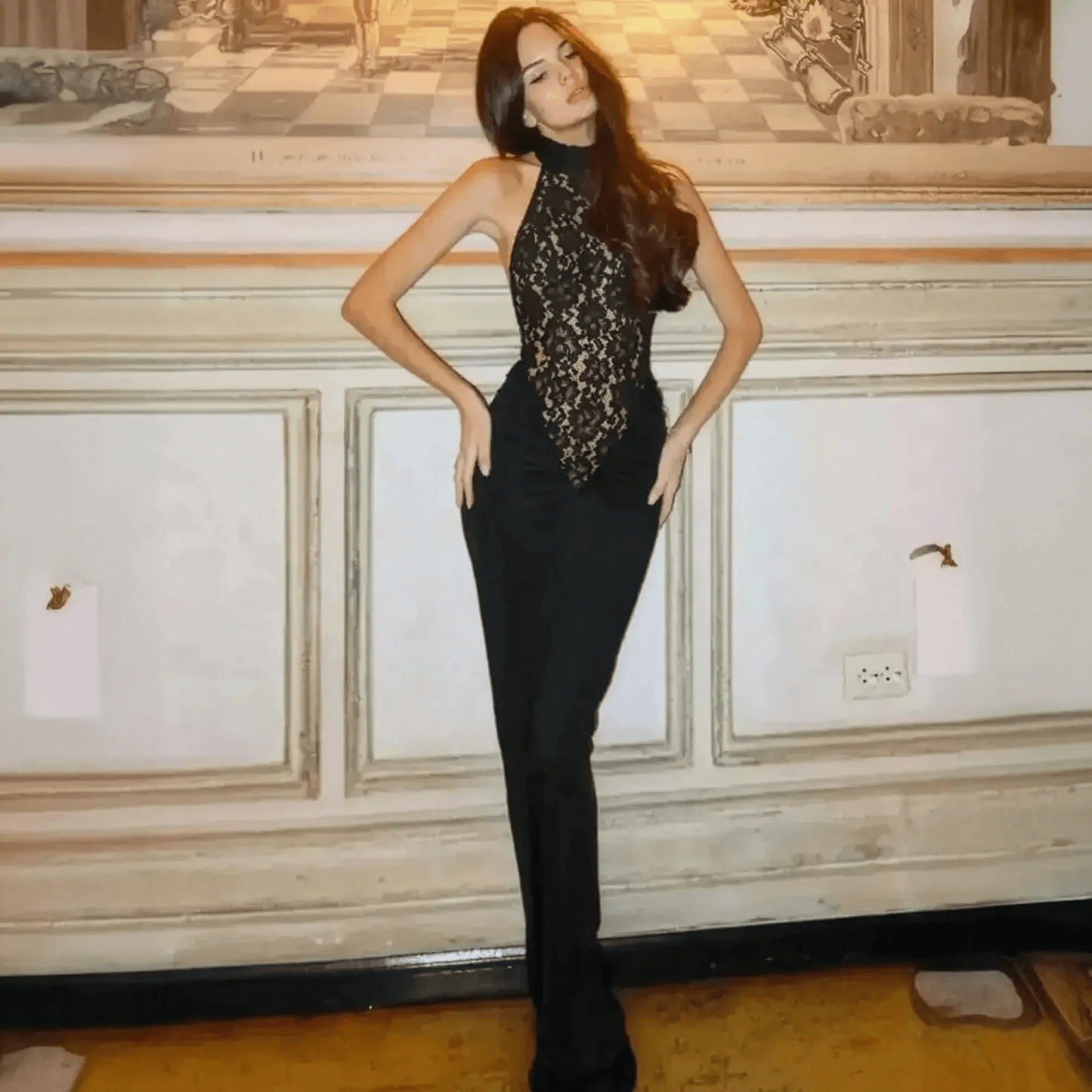 Épaules Dénudées & Cintrée - Saylana