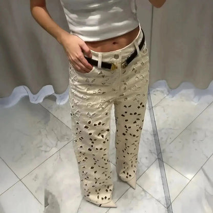 Fleurs Découpées & Style Élégant - Saylana