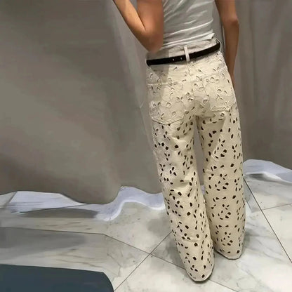 Fleurs Découpées & Style Élégant - Saylana