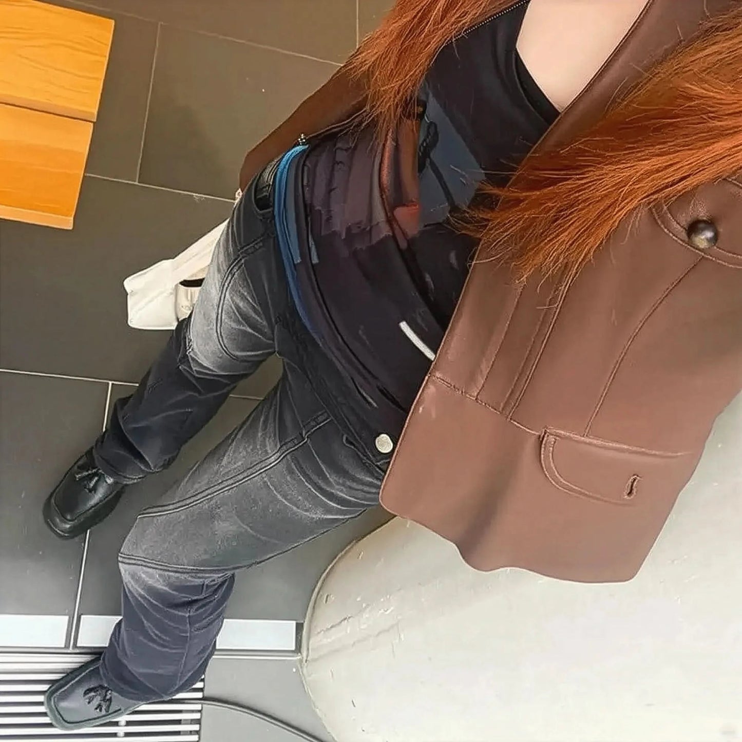 Jean flare noir asymétrique effet usé - Saylana