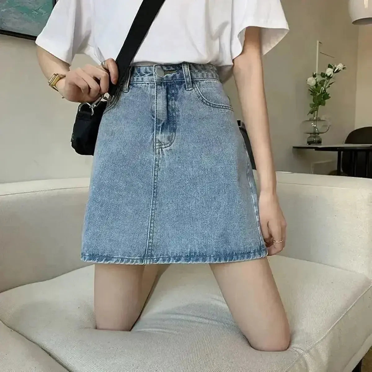 Jupe Courte Denim Cintrée Look Estival-Saylana