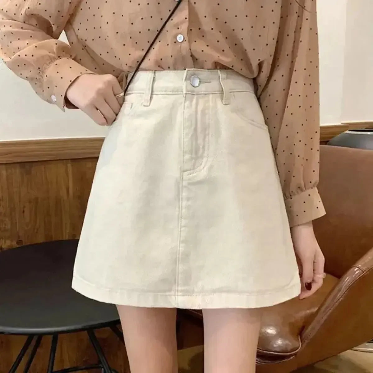 Jupe Courte Denim Cintrée Look Estival-Saylana