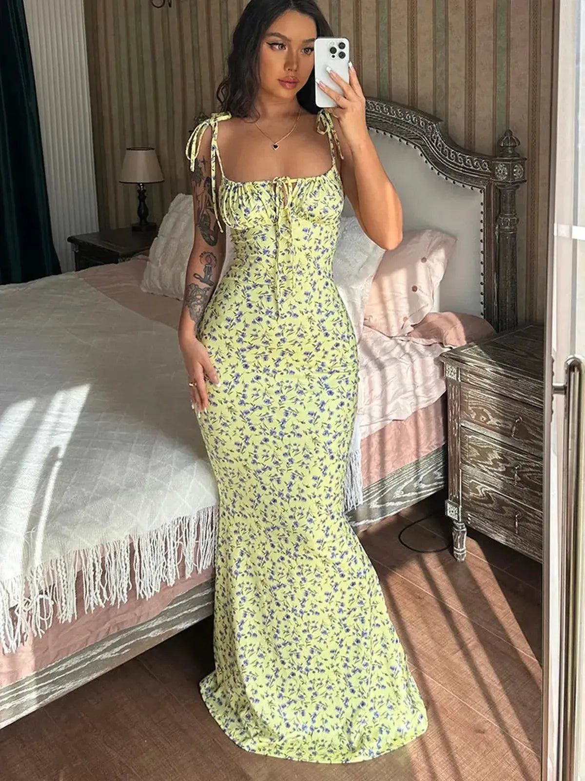 Lace-Up Bodycon Été Chic-Saylana