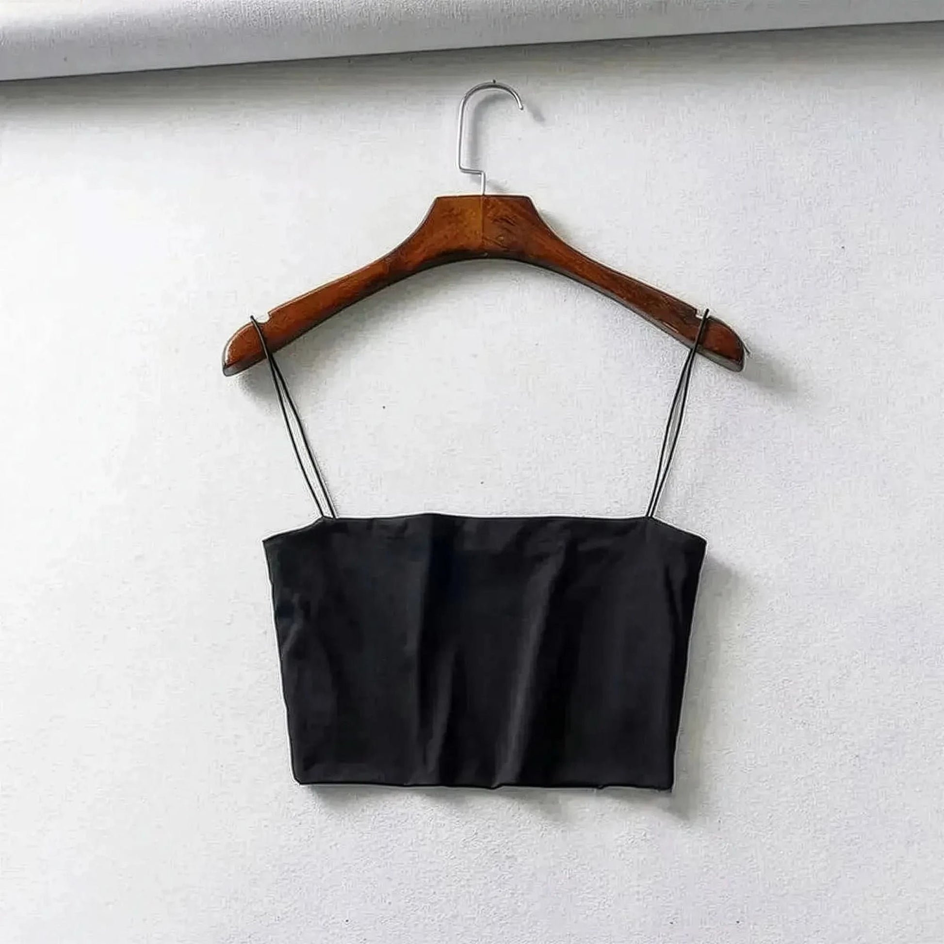 Look estival ajusté au style minimaliste - Saylana