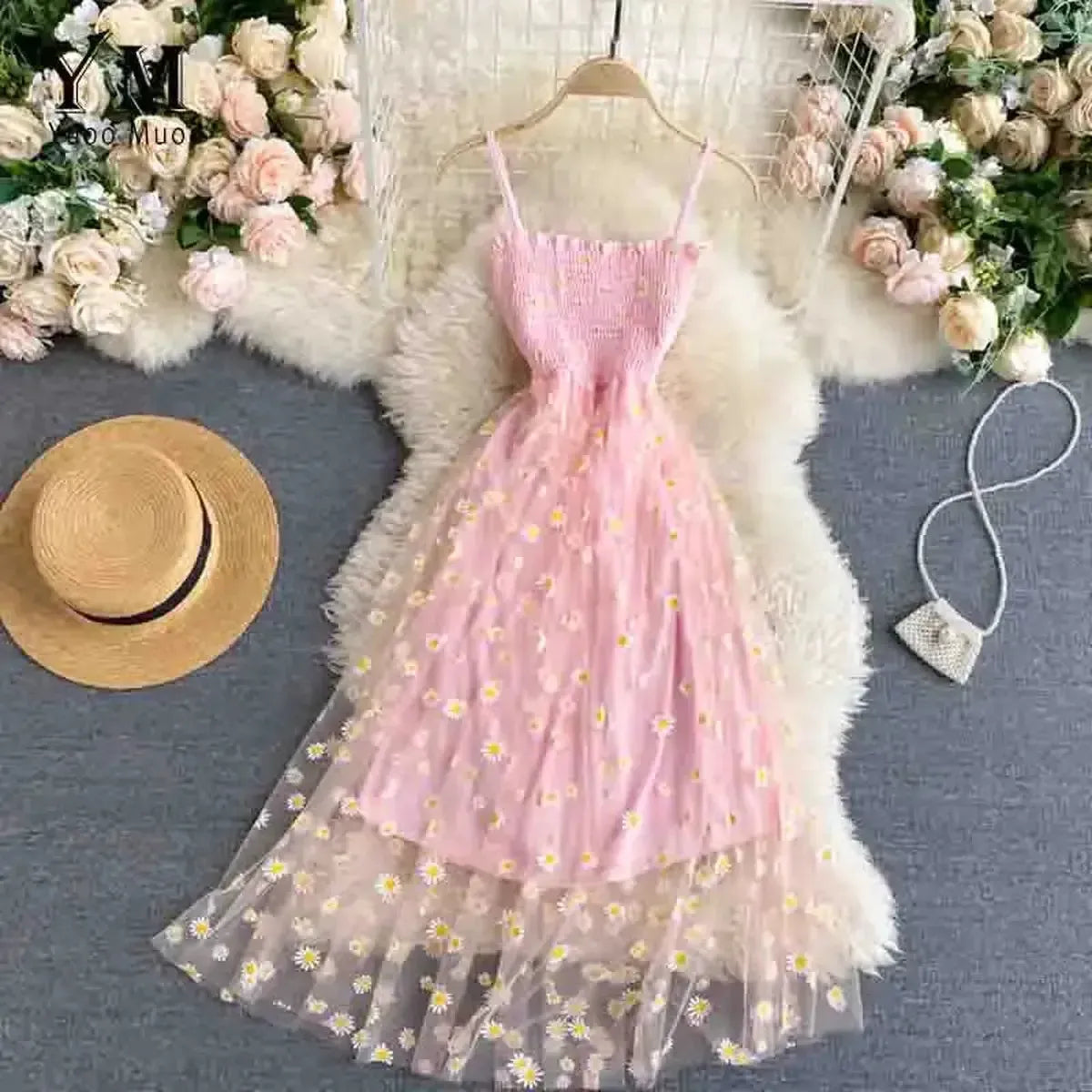 Look Été Vacances : Bretelles & Motif Marguerites-Saylana