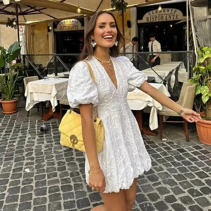 Mini Robe Brodée Élégante-Saylana