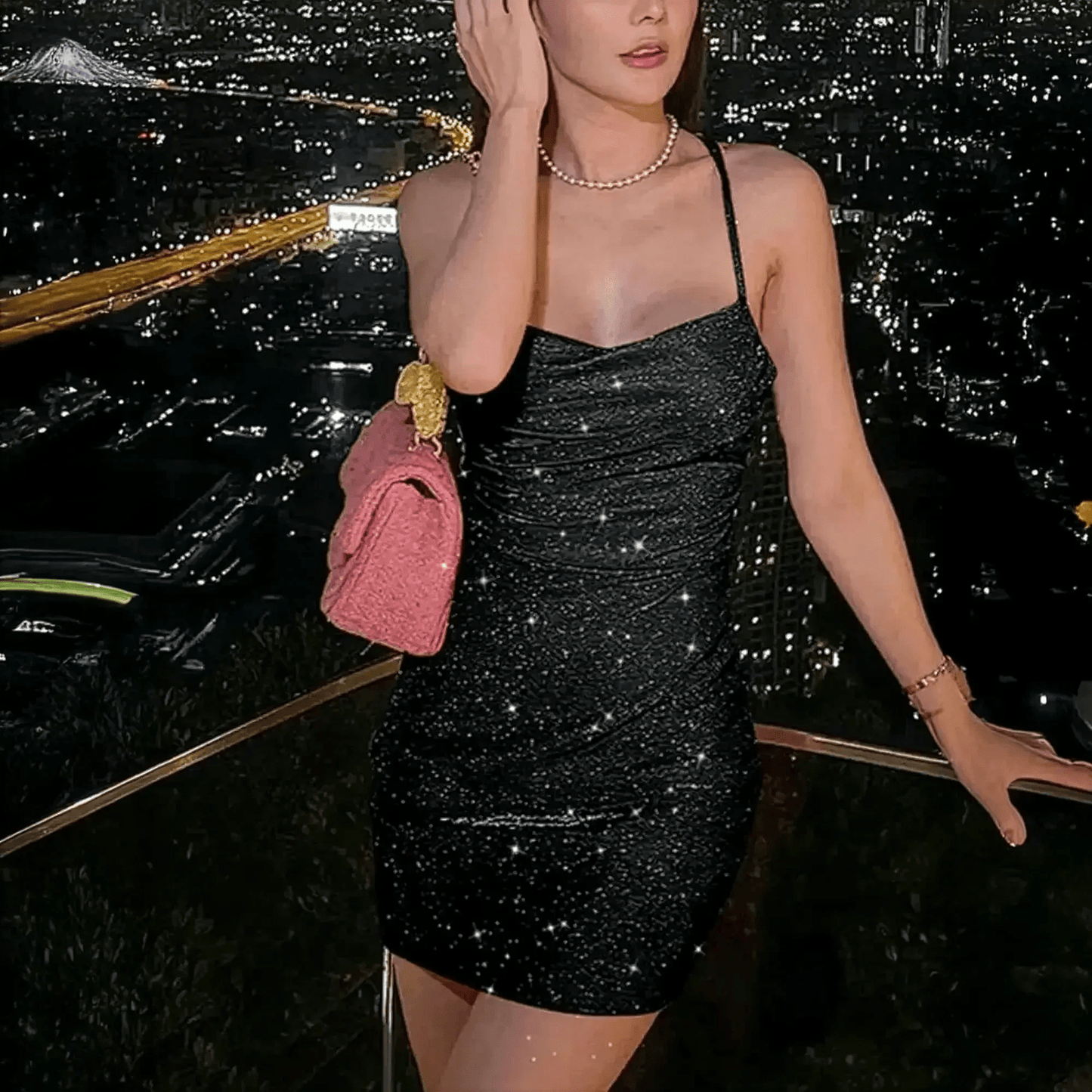 Mini Robe Y2K Pailletée Dos Nu - Saylana