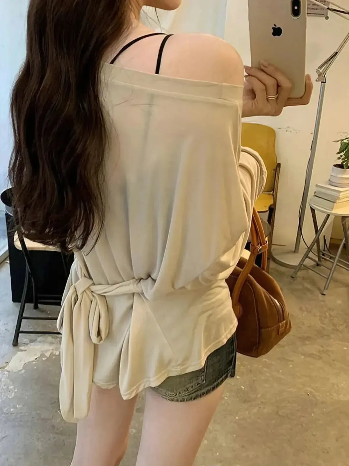 Pièce basique sexy au design léger et aérien-Saylana