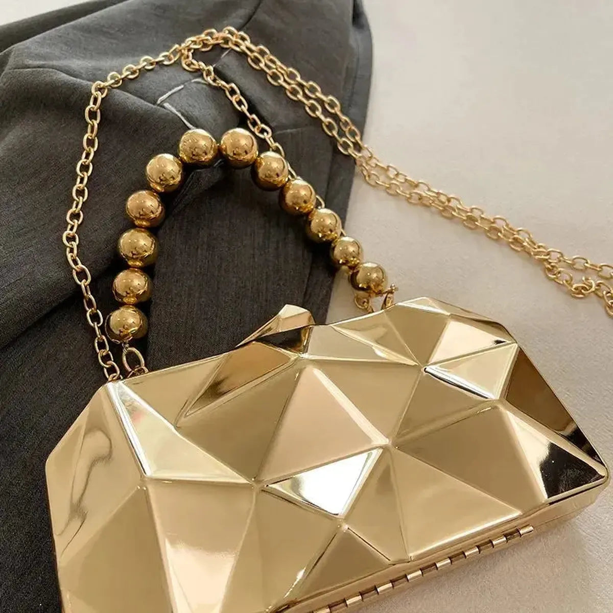 Pochette Dorée Géométrique Luxe-Saylana