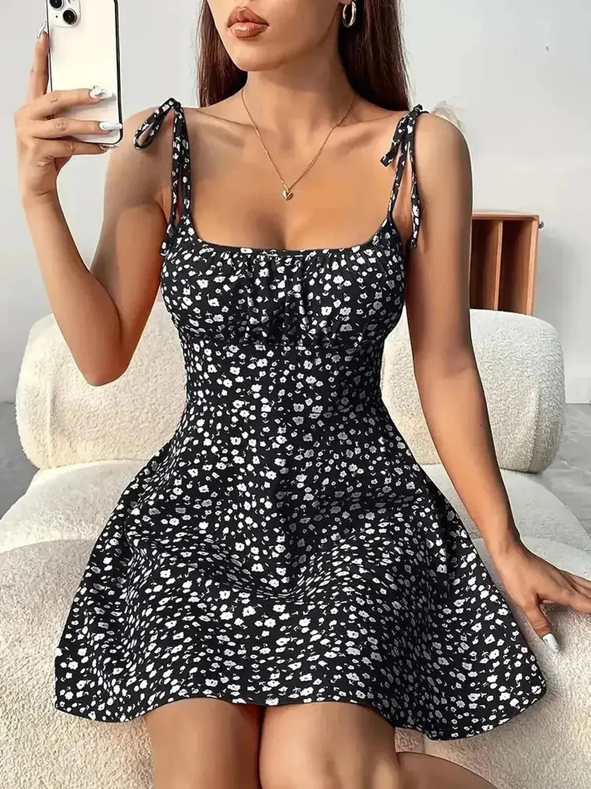 Robe Courte Fleurie Bretelles-Saylana