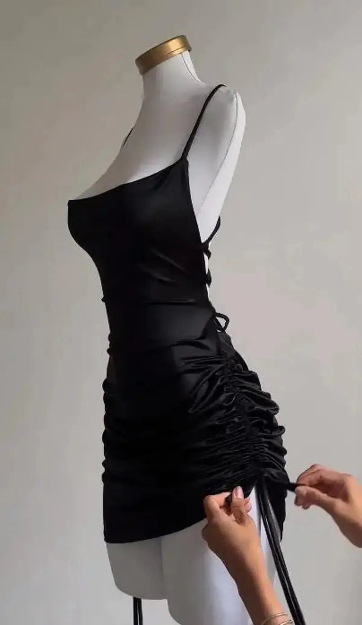 Robe dos nu lacets été-Saylana