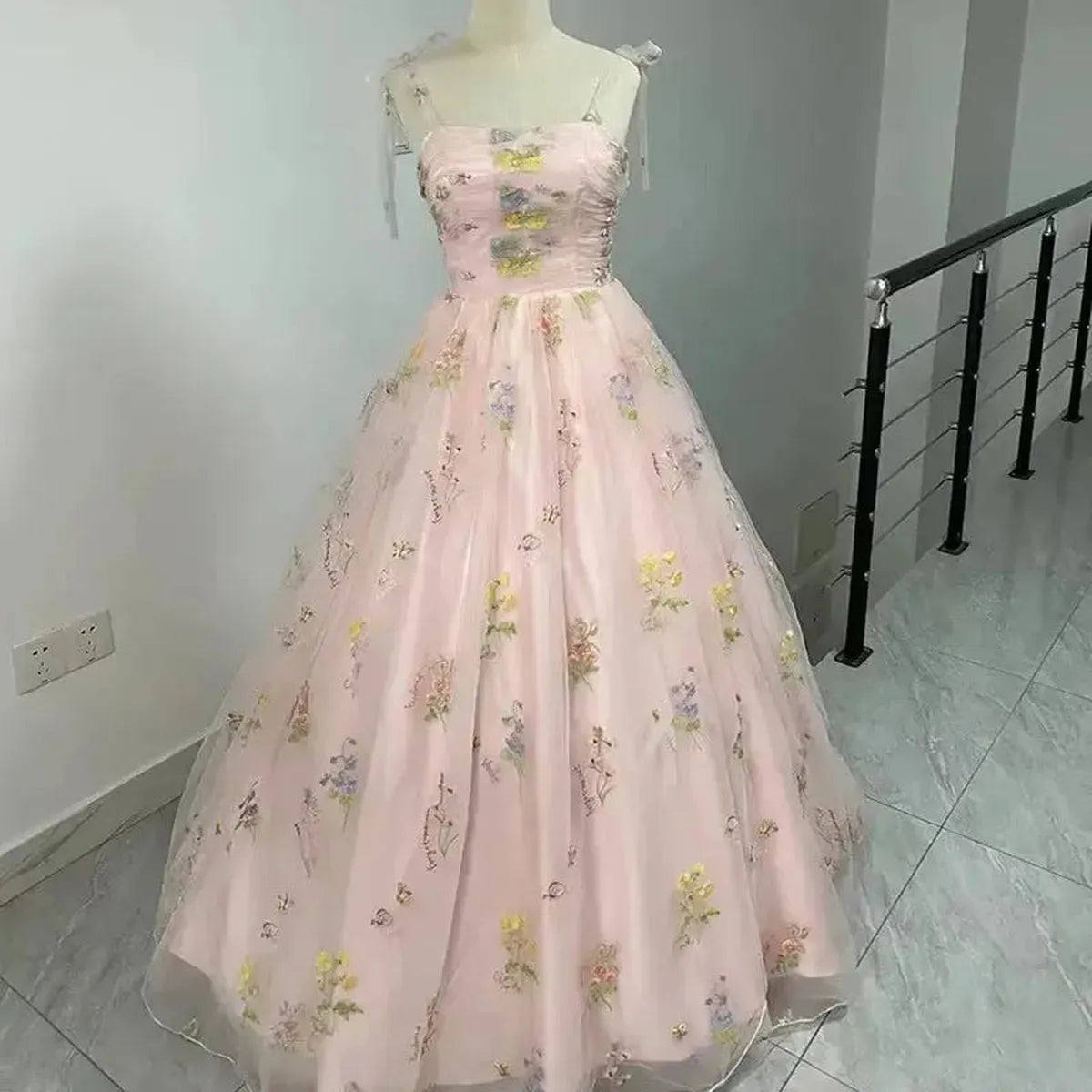 Robe Élégante d’Été pour Mariage et Réception-Saylana