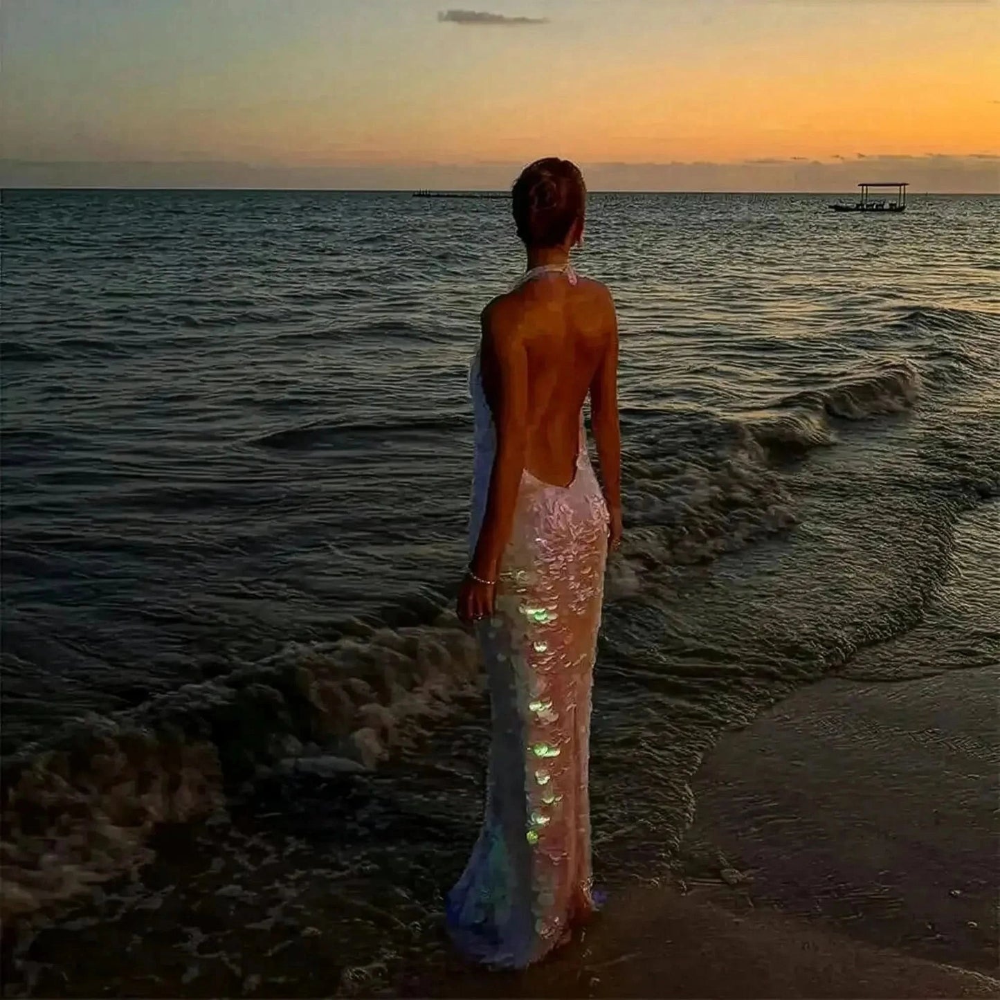 Robe Longue Brillante : Look Plage Chic - Saylana