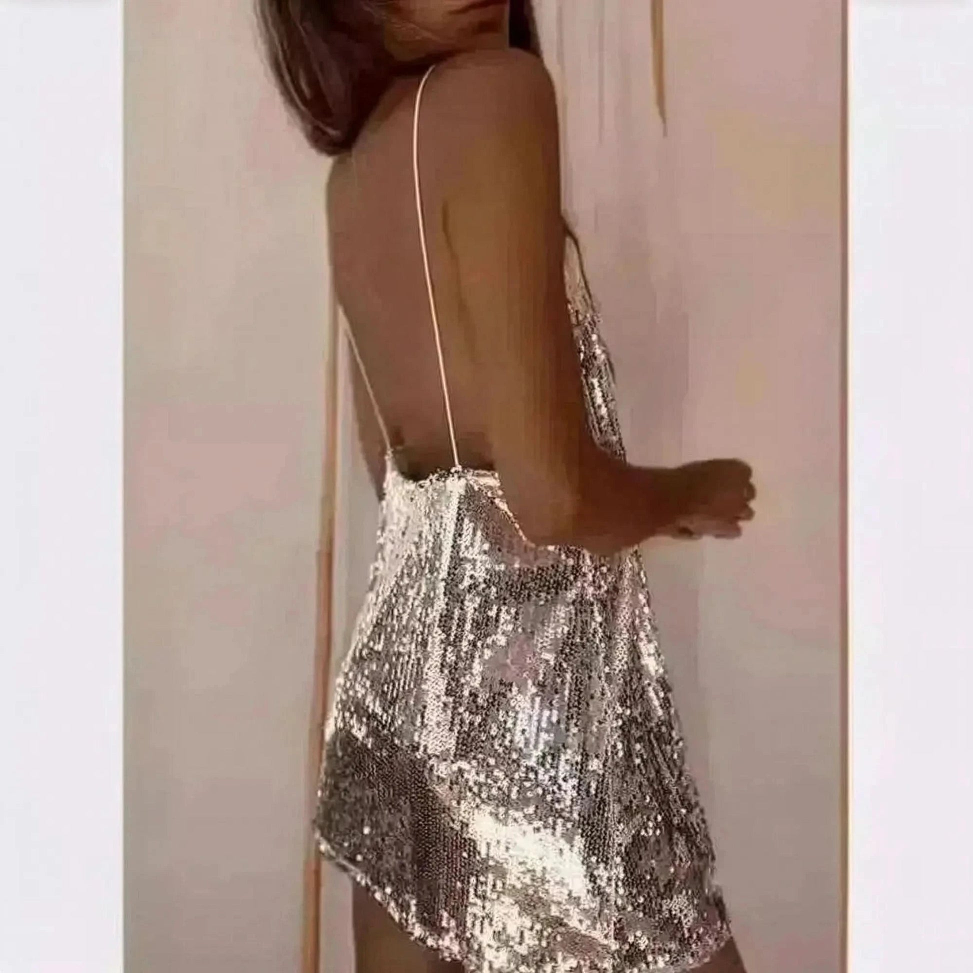 Robe Pailletée Col V Sans Manches - Saylana