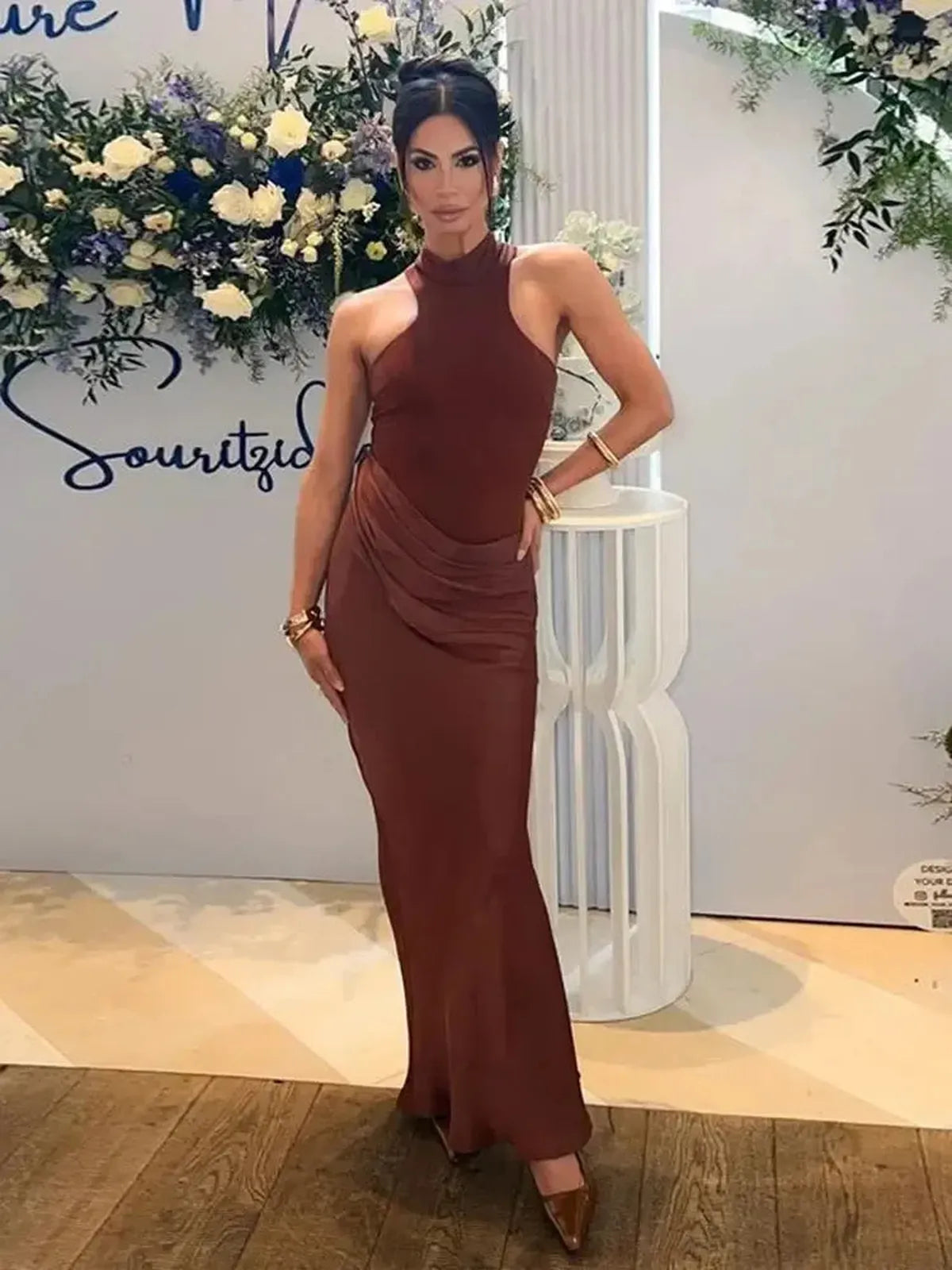 Satin Noir Fendu Chic-Saylana