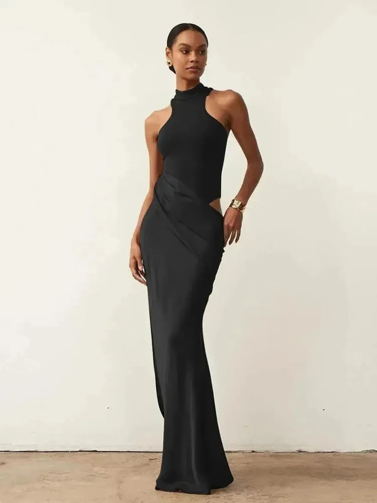Satin Noir Fendu Chic-Saylana