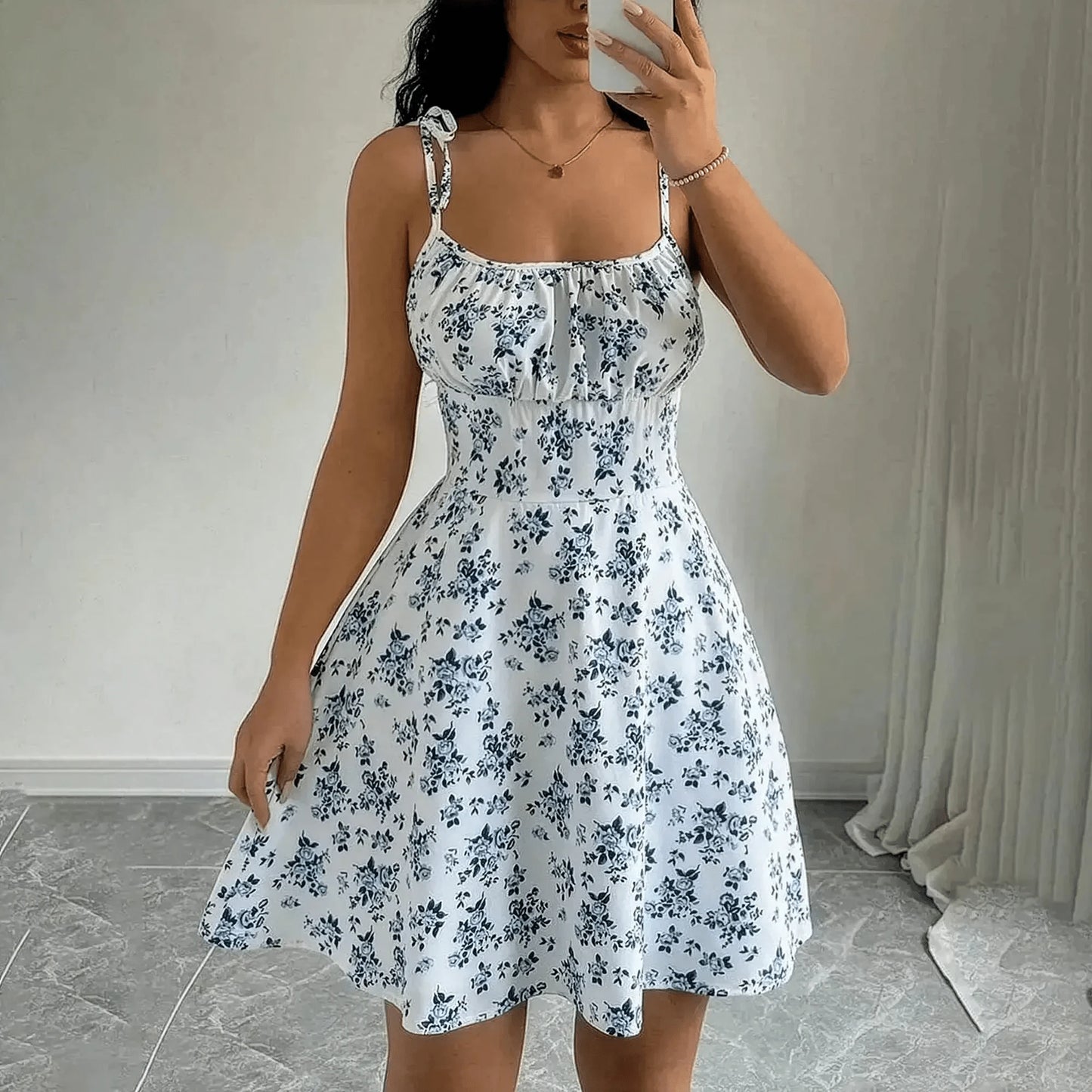 Robe Courte Fleurie Bretelles - Saylana