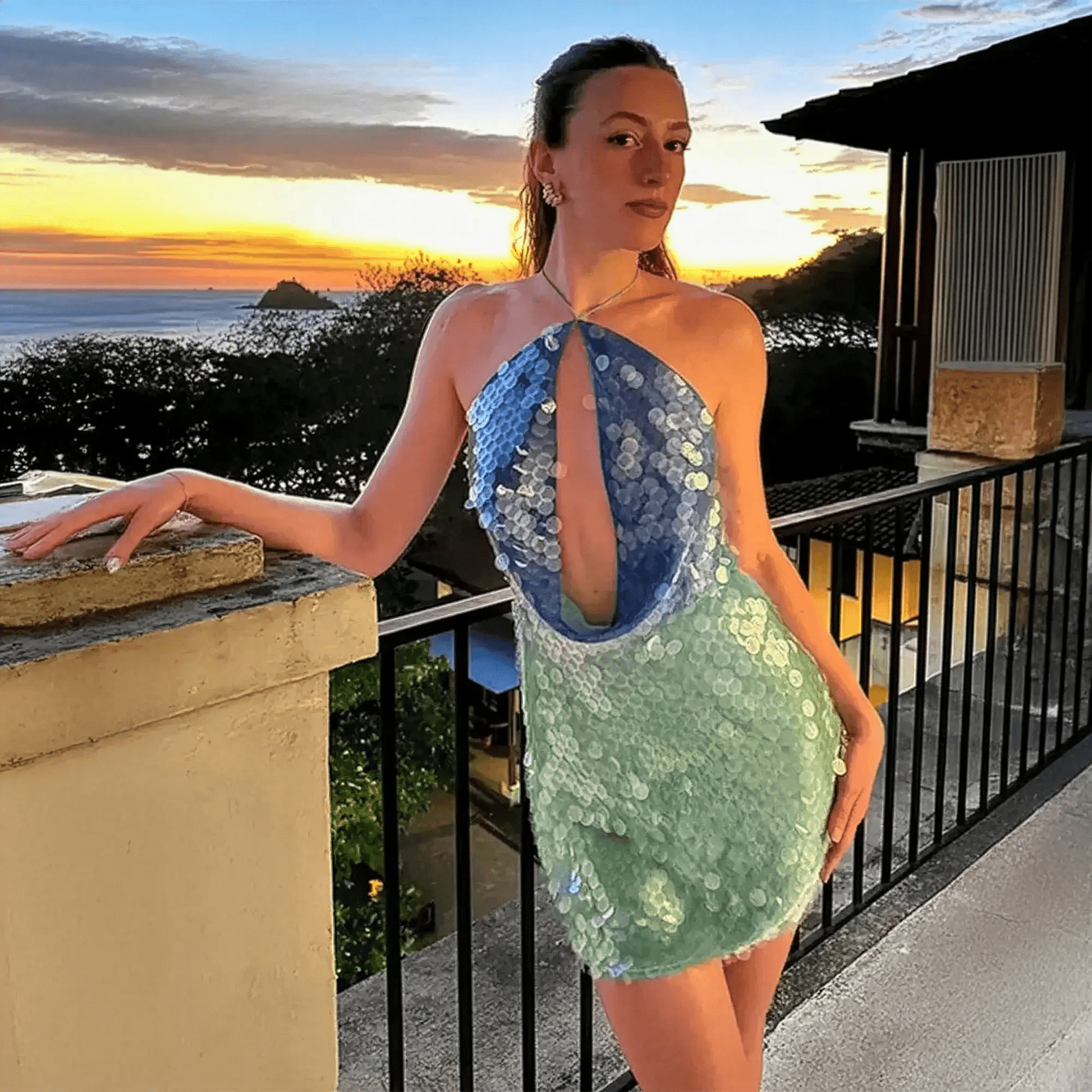 Mini Robe Dos Nu à Sequins - Saylana