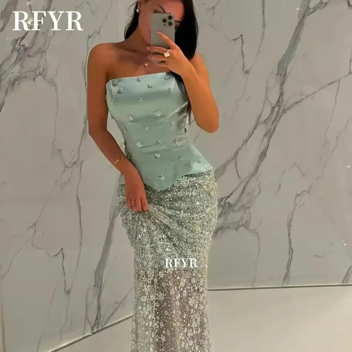 Sheath Glamour à Sequins-Saylana