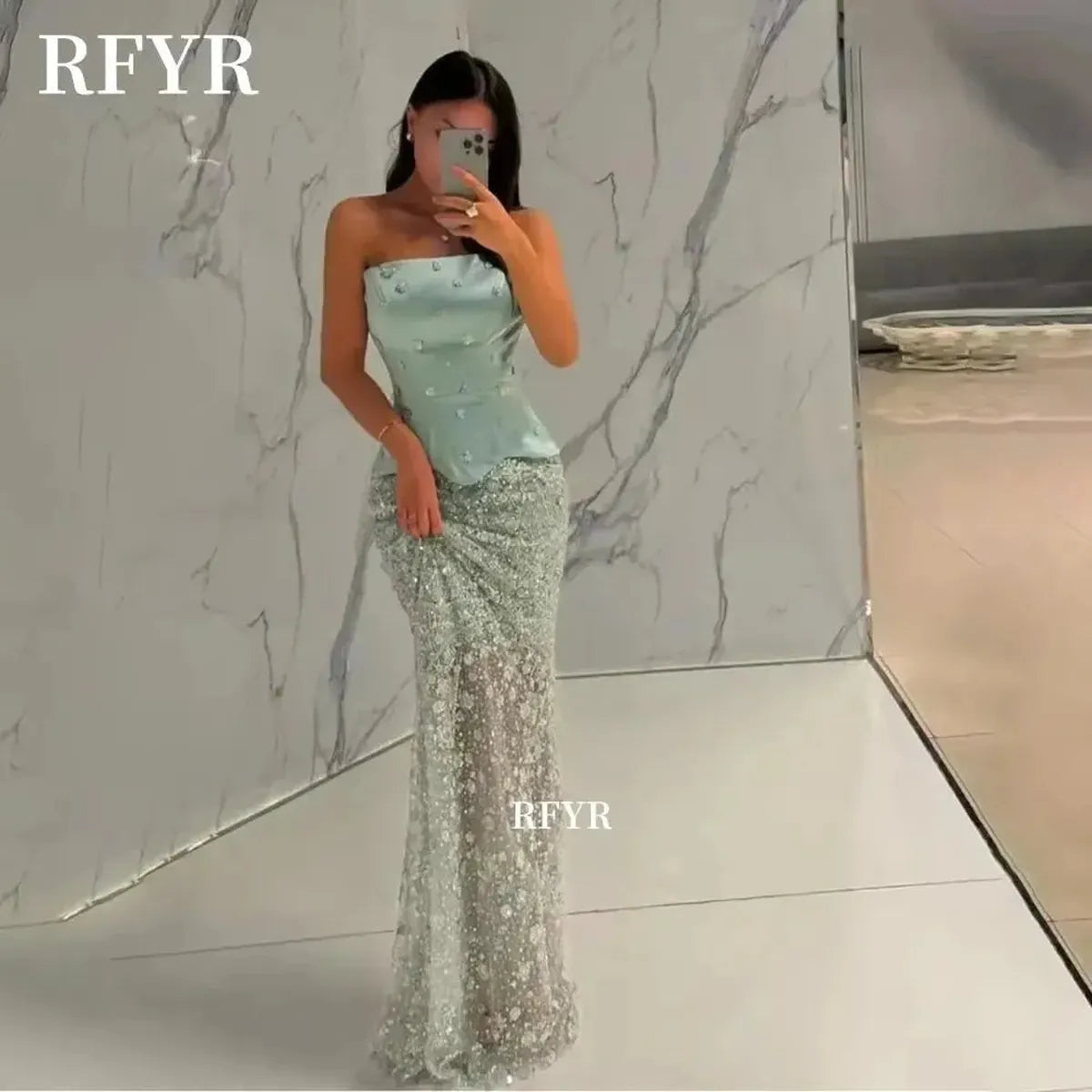 Sheath Glamour à Sequins-Saylana