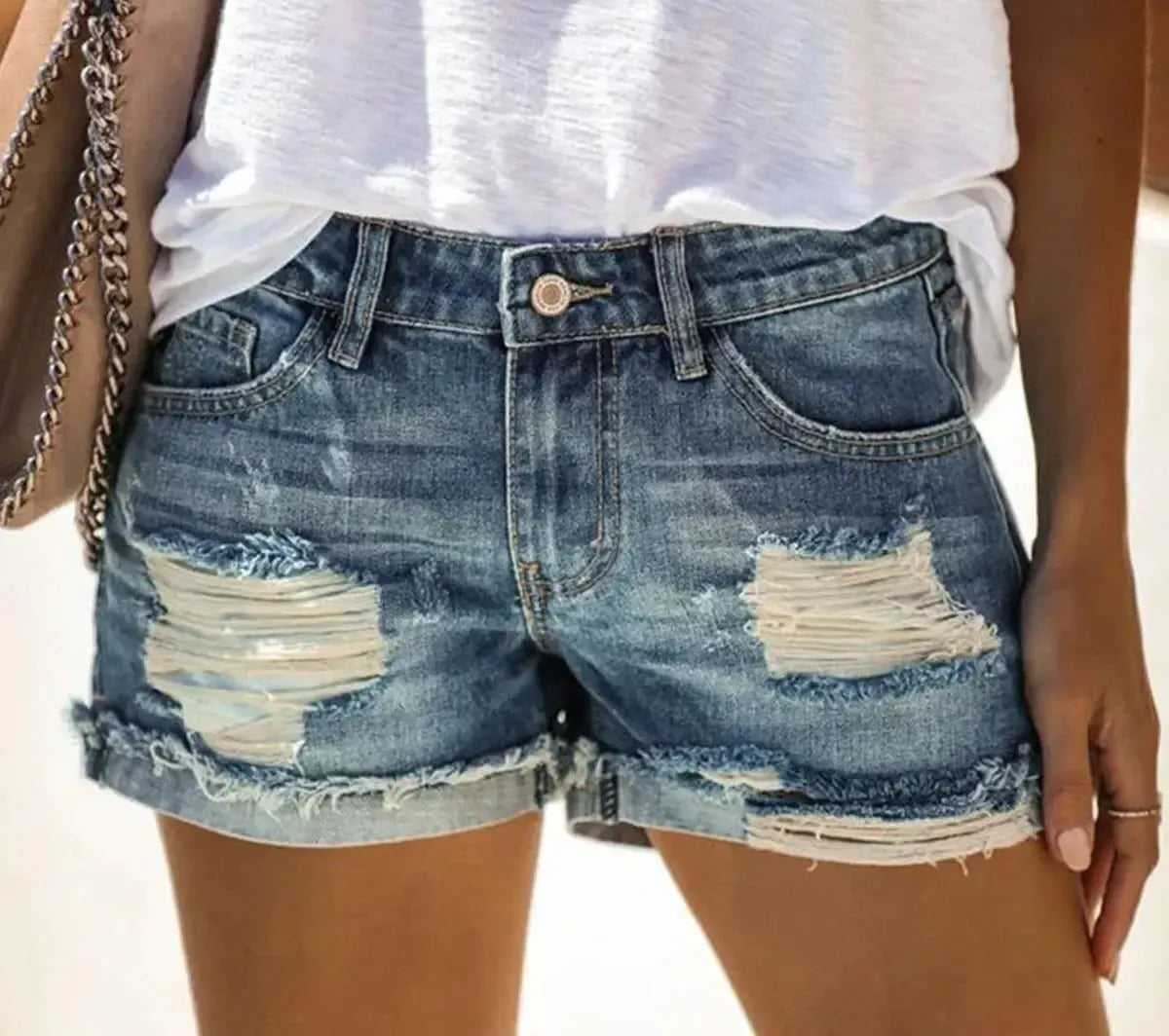 Short femme en denim effiloché-Saylana