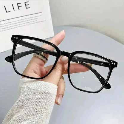 Style Optique Léger et Moderne - Saylana