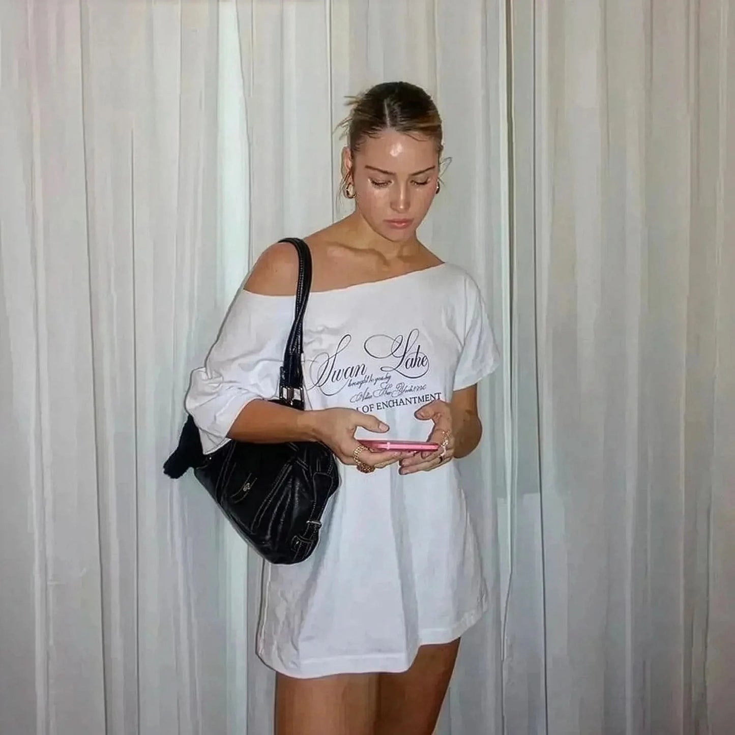 T-shirt blanc oversize à une épaule graphique - Saylana