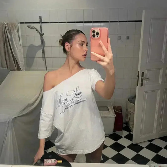 T-shirt blanc oversize à une épaule graphique-Saylana