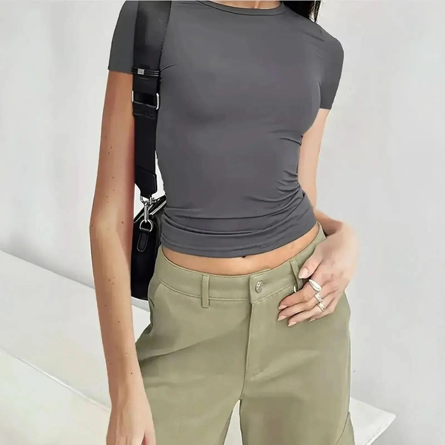 Top basique sexy à manches courtes ajustées - Saylana