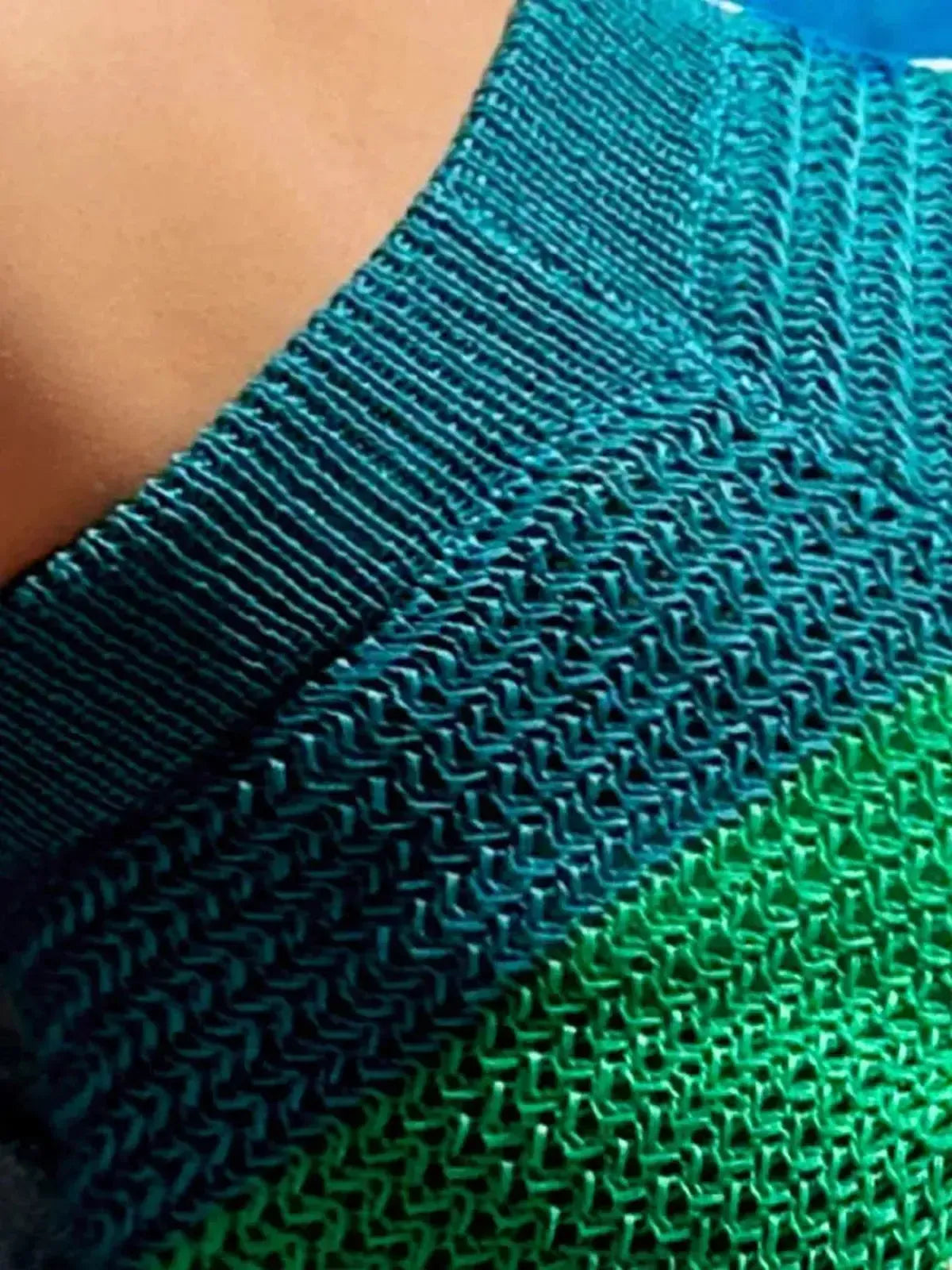 Tricot ajouré contrasté au style sucré sexy-Saylana